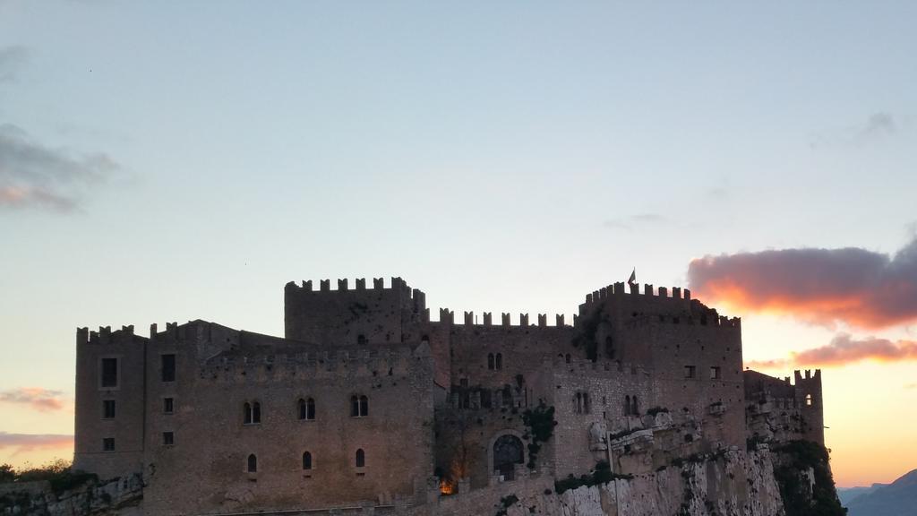 Casa Vacanze Caccamo Santa Lucia エクステリア 写真