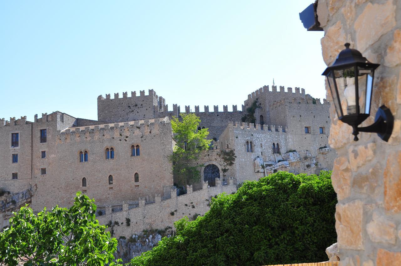 Casa Vacanze Caccamo Santa Luciaヴィラ エクステリア 写真